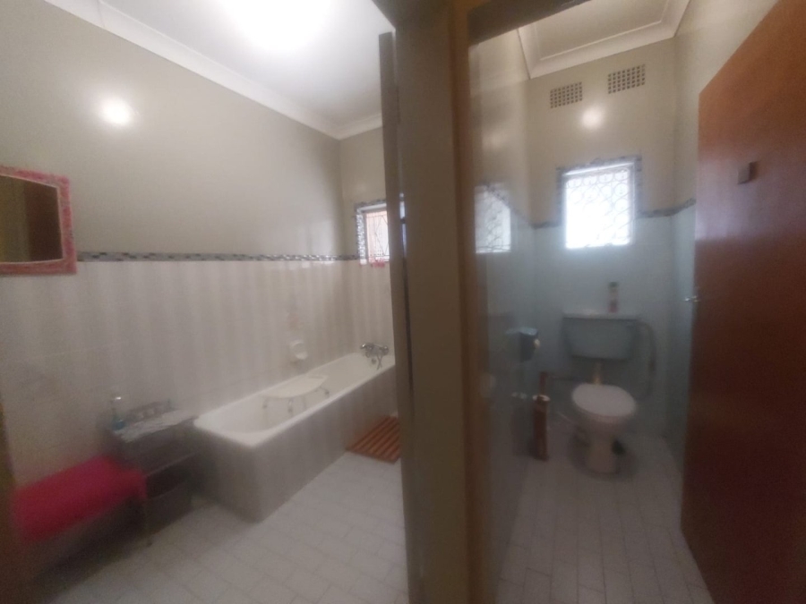 4 Bedroom Property for Sale in Oos Einde North West